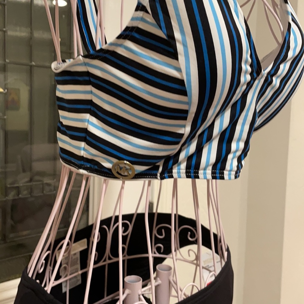 Micheal Kors BLK Multi Cruise Collection XS top only
